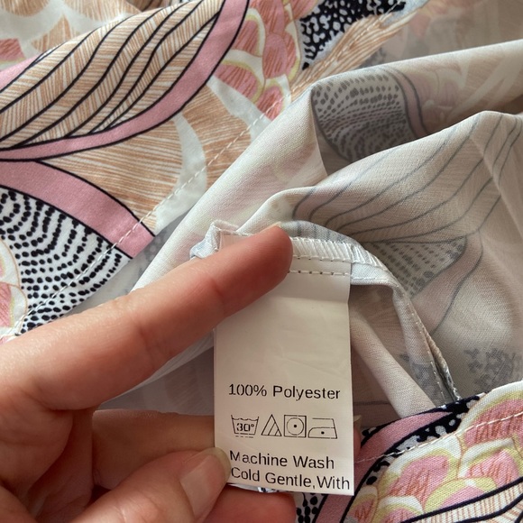 Shein floral top with waist tie - Picture 7 of 7